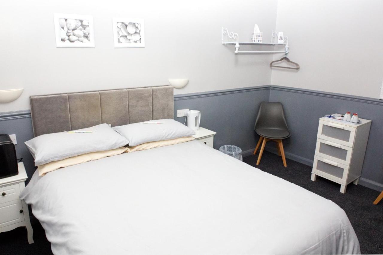 Mallowview Bed And Breakfast คลีทอร์ปส์ ภายนอก รูปภาพ