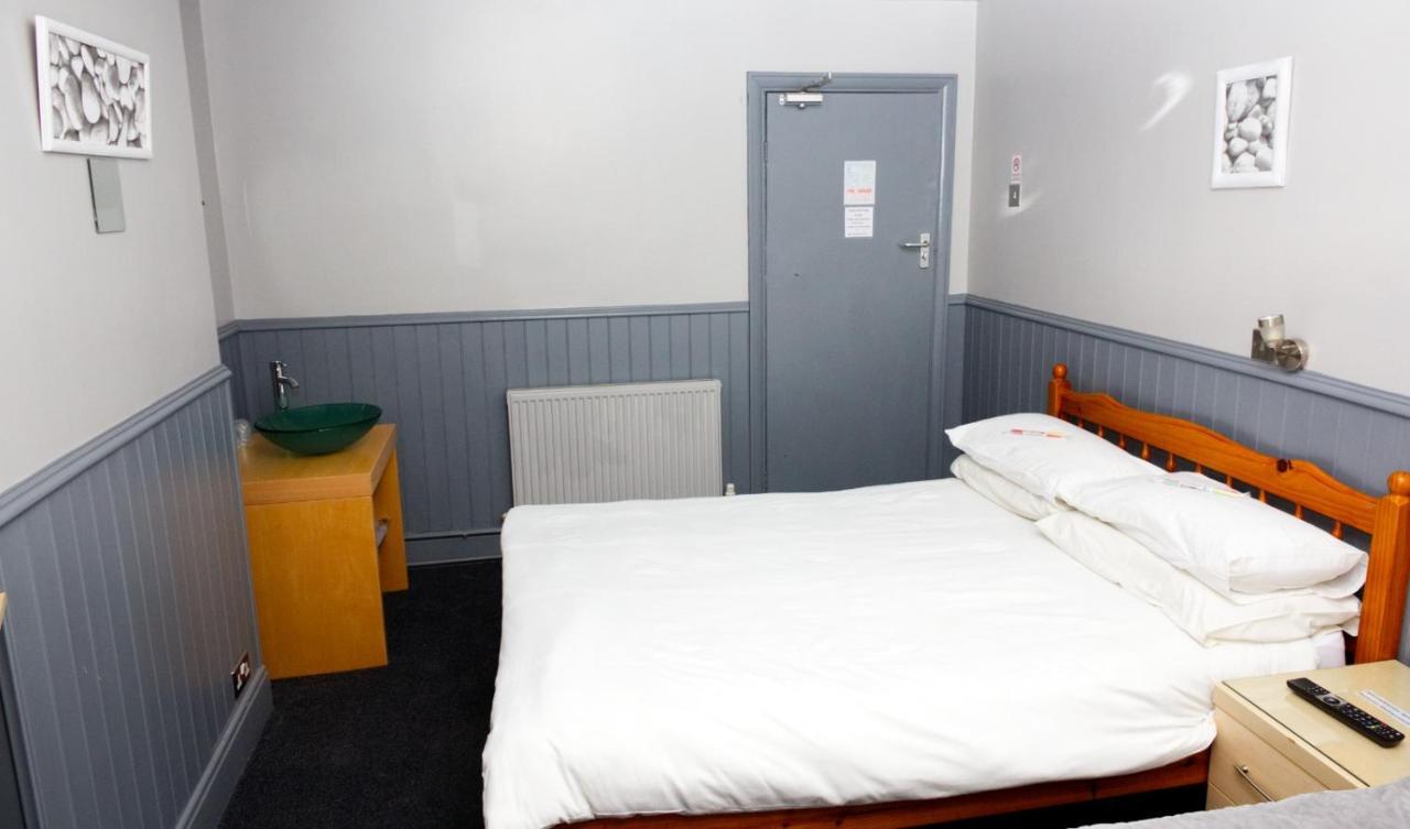 Mallowview Bed And Breakfast คลีทอร์ปส์ ภายนอก รูปภาพ
