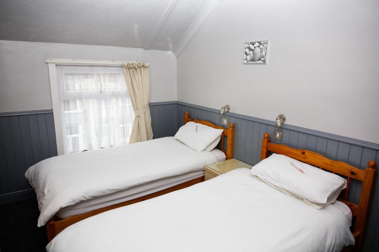 Mallowview Bed And Breakfast คลีทอร์ปส์ ภายนอก รูปภาพ