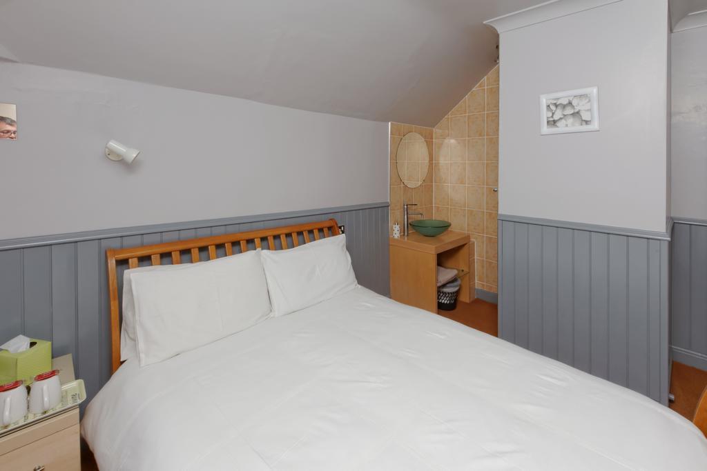Mallowview Bed And Breakfast คลีทอร์ปส์ ภายนอก รูปภาพ